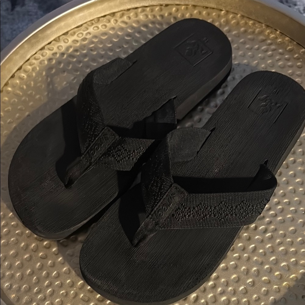 REEF Flip Flops Size 10